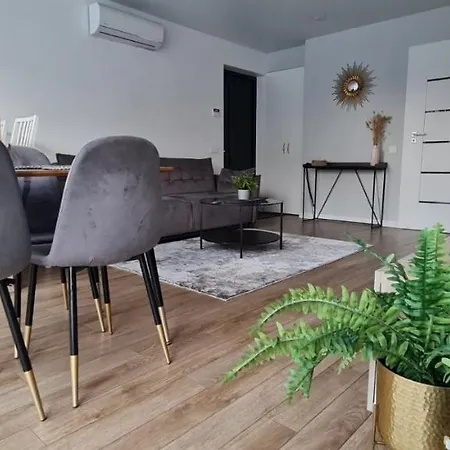 アパート Apartamentai Atostogu Slenis