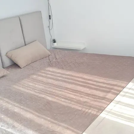 アパート Apartamentai Atostogu Slenis *